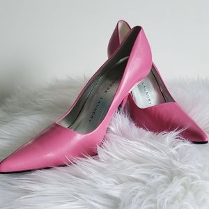 🐱 3/$50 NWT Chinese Laundry Spicy Pumps